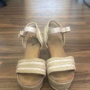 Women's Tan Wedge Sandals